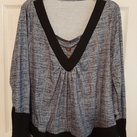 long sleeve top - Picture 1 of 6
